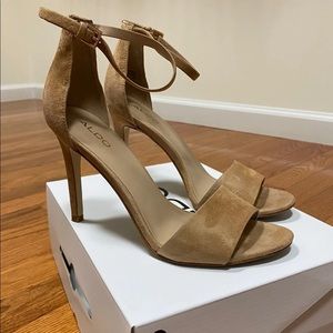 Aldo Open Toe Melawet Sandals Suede Heels size 7 M